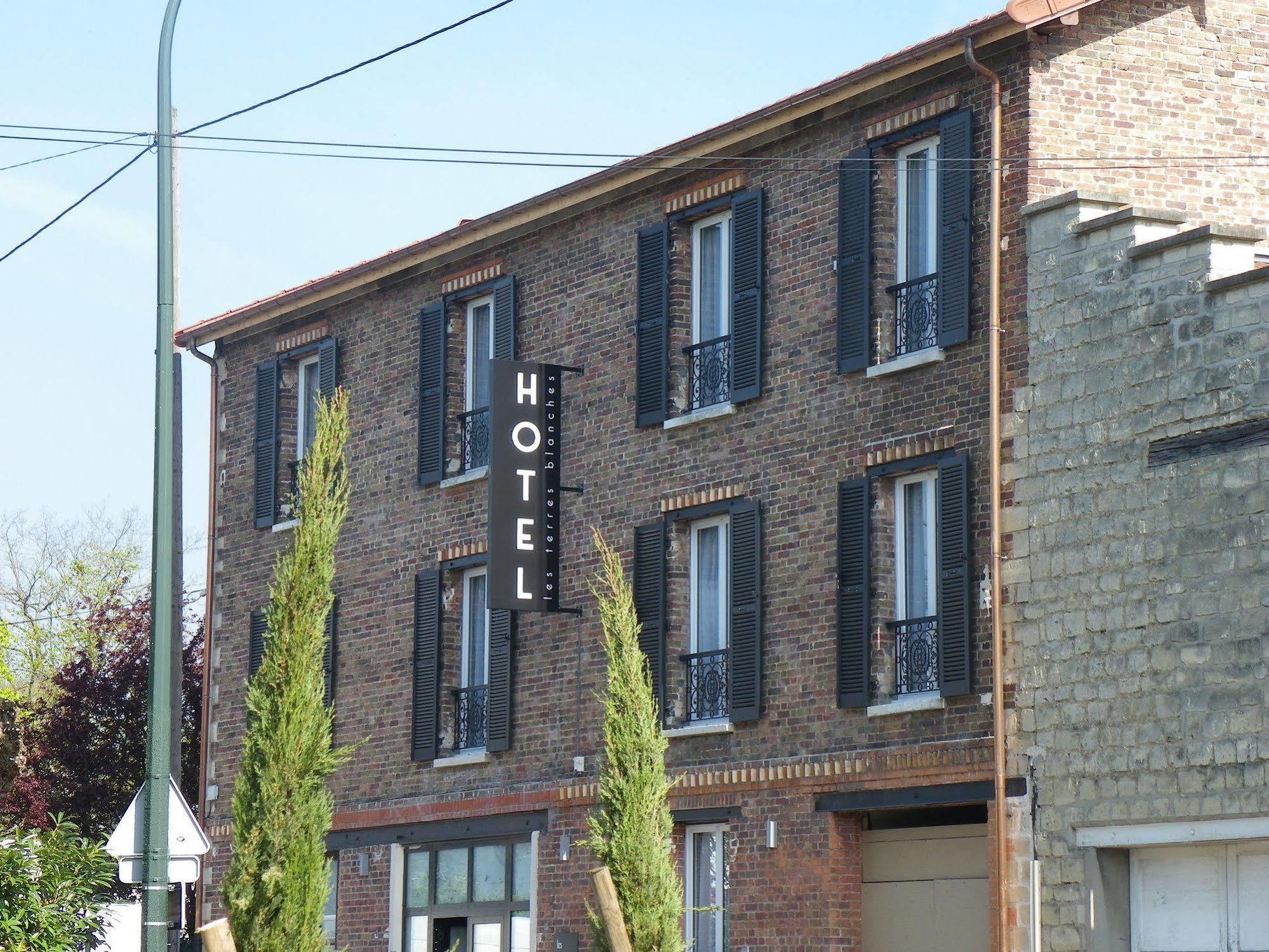Hotel Les Terres Blanches Chatou Exterior photo
